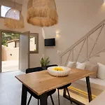 Litheos Santorini Luxury Cave