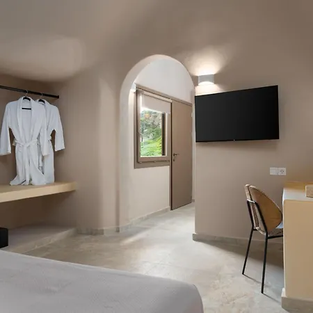 Litheos Santorini Luxury Cave *