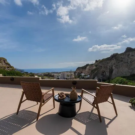 Litheos Santorini Luxury Cave فيلة Vourvoúlos