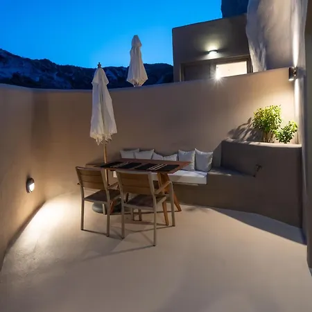 فيلة Litheos Santorini Luxury Cave *