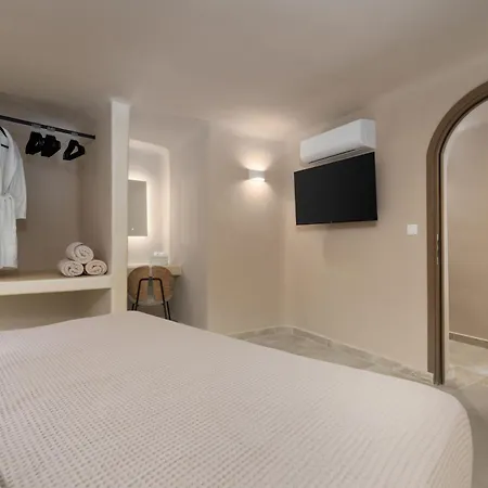 Litheos Santorini Luxury Cave