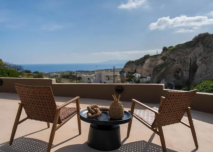 Villa Litheos Santorini Luxury Cave