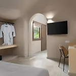 Litheos Santorini Luxury Cave *