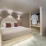 فيلة Litheos Santorini Luxury Cave Vourvoúlos