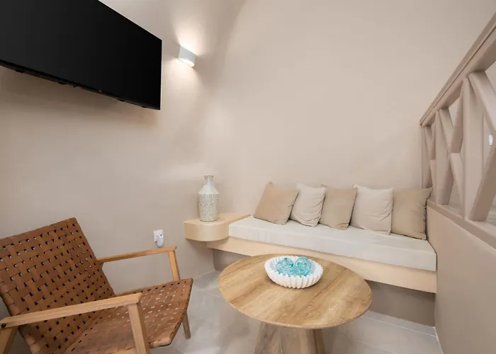 Litheos Santorini Luxury Cave Vourvoúlos