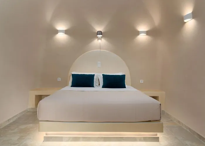 Litheos Santorini Luxury Cave