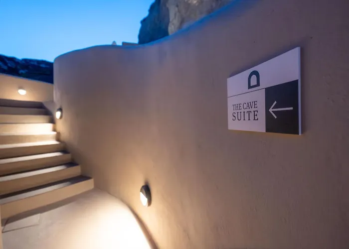 Litheos Santorini Luxury Cave